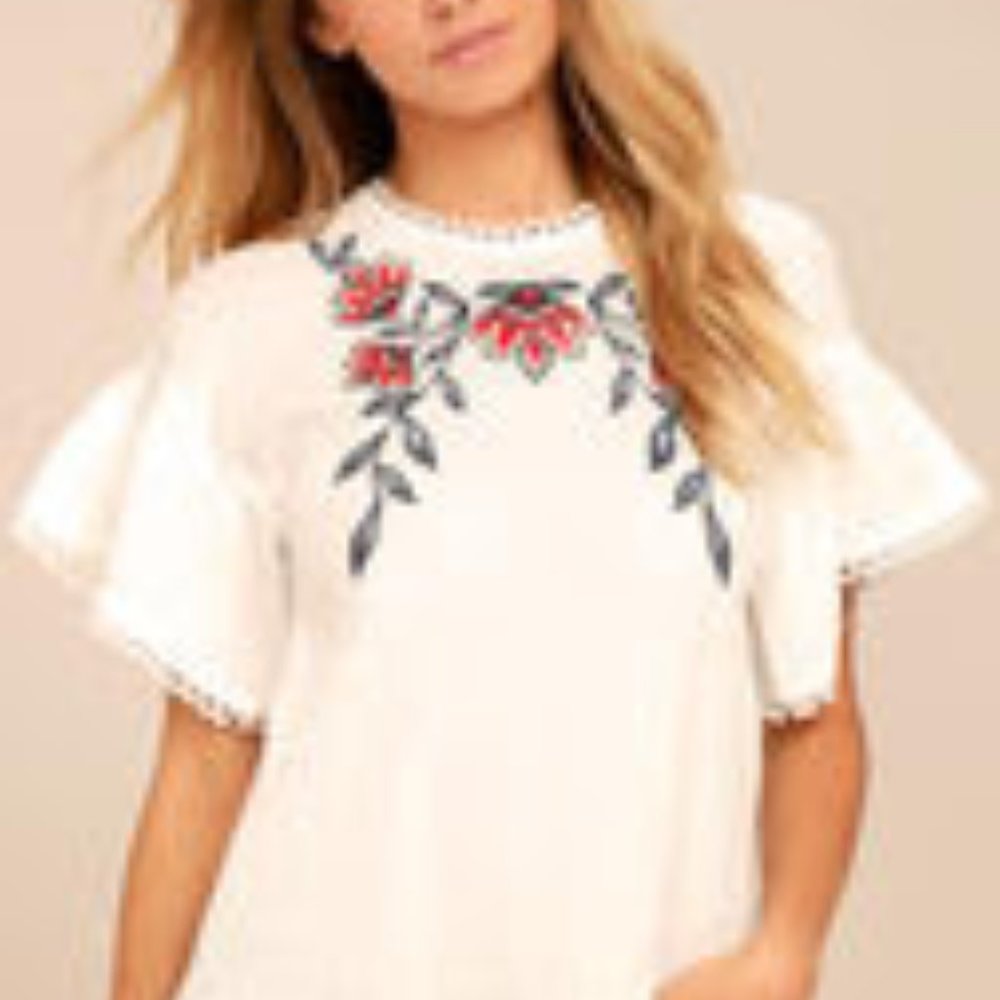 Moon river top with twist back